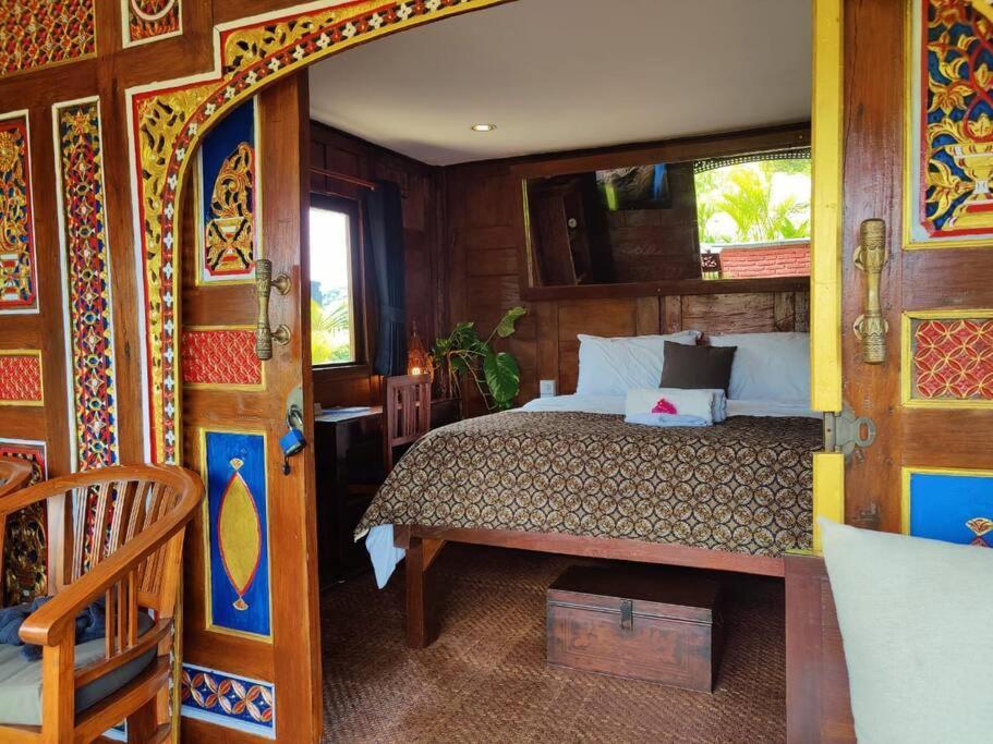 Uluwatu The Hidden Escapes Bingin- Sunset Rooftop Wood House With Ocean View & Private Kitchen מראה חיצוני תמונה